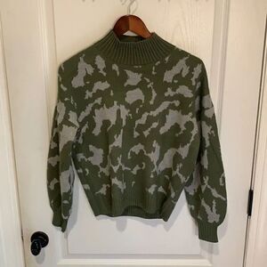 New with tags New Directions green and gray camo sweater 100% acrylic size small